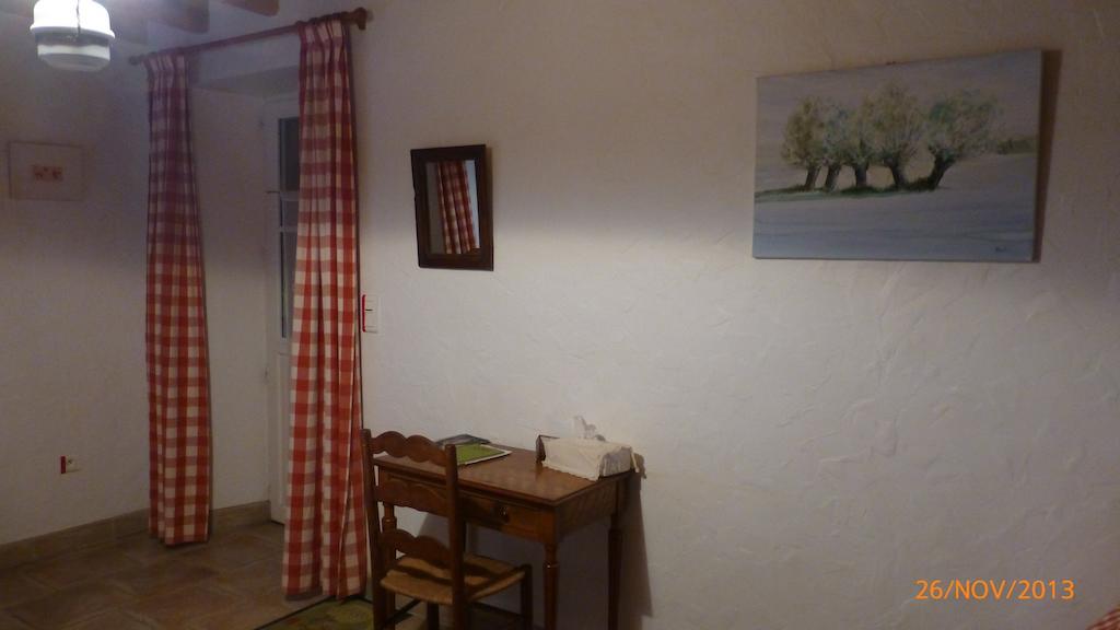 Couette Et Potager D'Antan Bed & Breakfast Melle  Bilik gambar